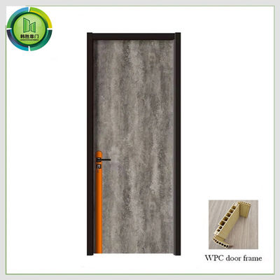قیمت خوب درب های داخلی سفید UPVC درب های داخلی سفارشی مقاوم در برابر موریانه 1000mm عرض آنلاین